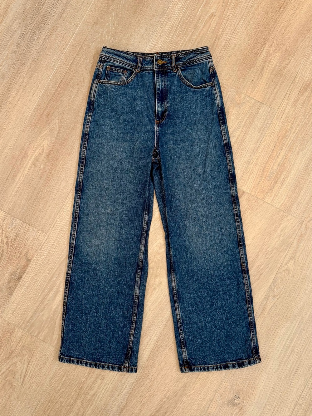 Sezane Cropped Wide-Leg Jeans in Dark Blue
